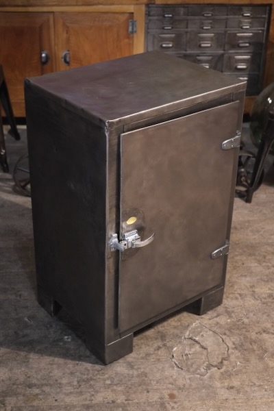 glaciere metal ancien couleur canon de fusil